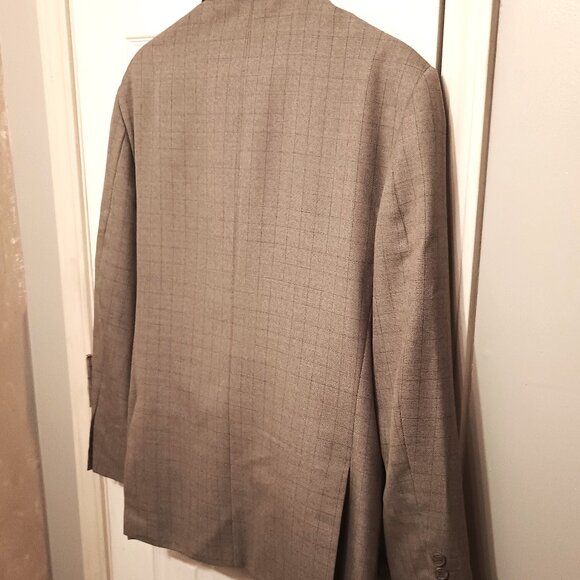 Nino Bosch Men 2 Piece Tan Suit - Picture 5 of 16